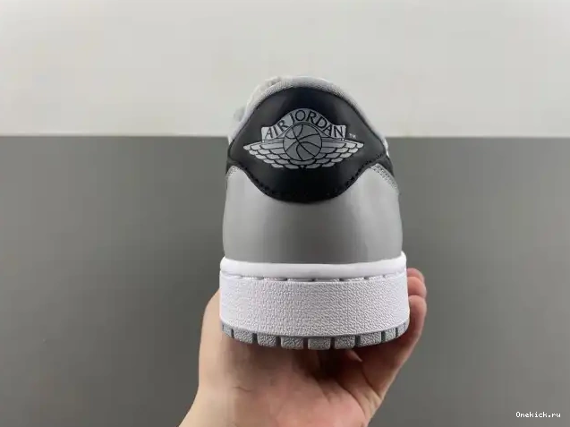 One Kick Jordan 1 Low OG CZ0790-110 Barons Air 0611